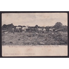 TIERRA DEL FUEGO DESTACAMENTO DE POLICIA Y CAMPAMENTO INDIOS ONAS ANTIGUA TARJETA POSTAL MUY RARA